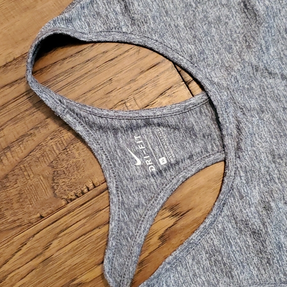 Top - Picture 2 of 4